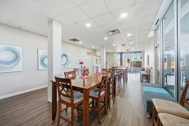 7039 San Pedro Ave Apt 810, San Antonio, TX 78216