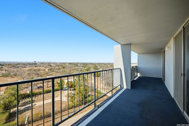 7039 San Pedro Ave Apt 810, San Antonio, TX 78216