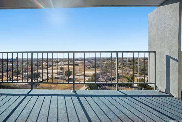 7039 San Pedro Ave Apt 810, San Antonio, TX 78216