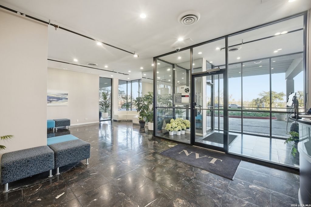 7039 San Pedro Ave Apt 810, San Antonio, TX 78216