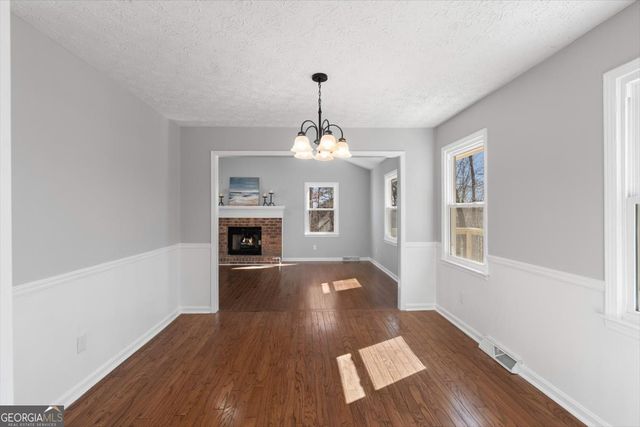 11 Ridgeview Drive SE, Silver Creek, GA 30173