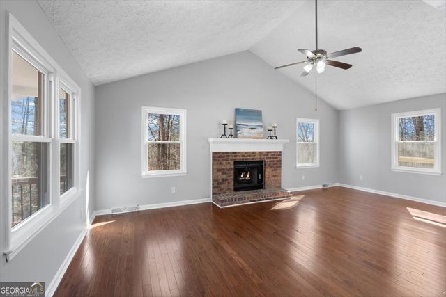 11 Ridgeview Drive SE, Silver Creek, GA 30173