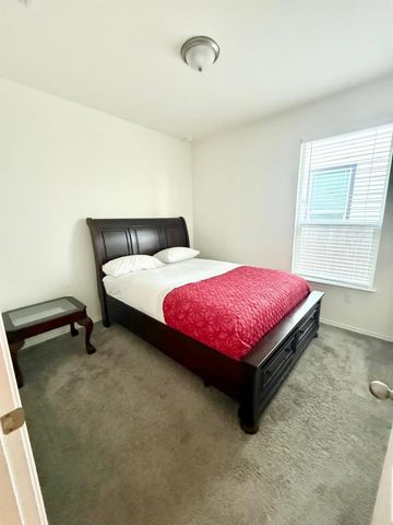 7203 Summer Tanager DR 77, Austin, TX 78744