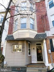 5206 RIDGE AVE, Philadelphia, PA 19128