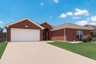 1621 Brookleaf Drive, Arlington, TX 76018