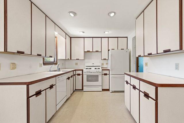 332 Linwood, Brockton, MA 02301