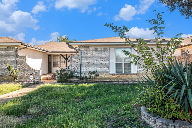 6915 W Cleburne Road, Fort Worth, TX 76133