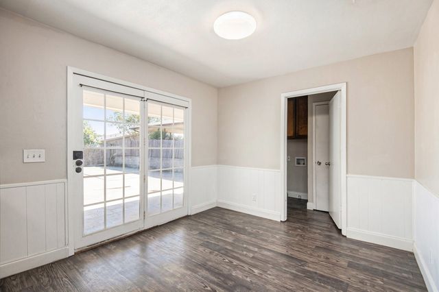 6915 W Cleburne Road, Fort Worth, TX 76133