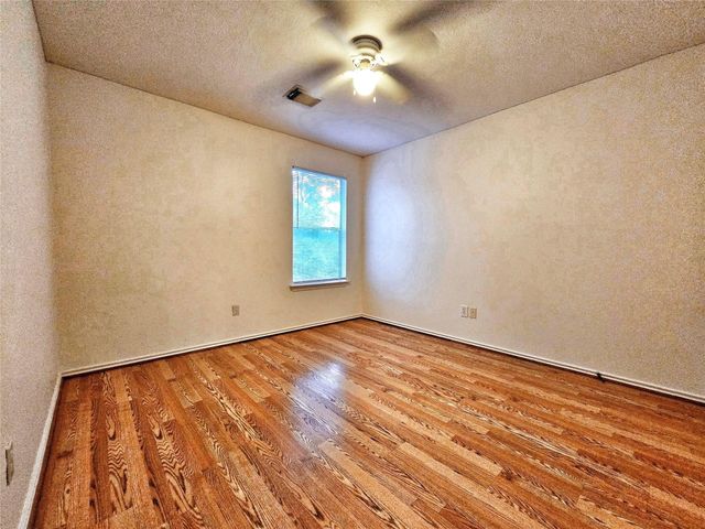 127 Anise Tree Place, The Woodlands, TX 77382