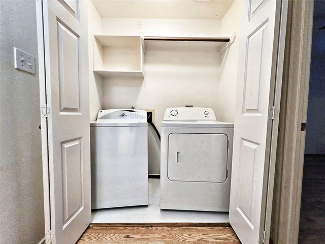 127 Anise Tree Place, The Woodlands, TX 77382