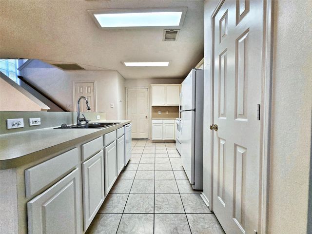 127 Anise Tree Place, The Woodlands, TX 77382