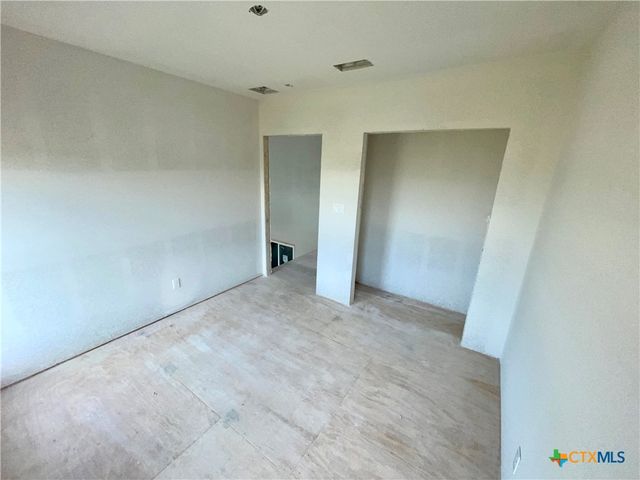 29 Carrie Street, Port O'connor, TX 77982