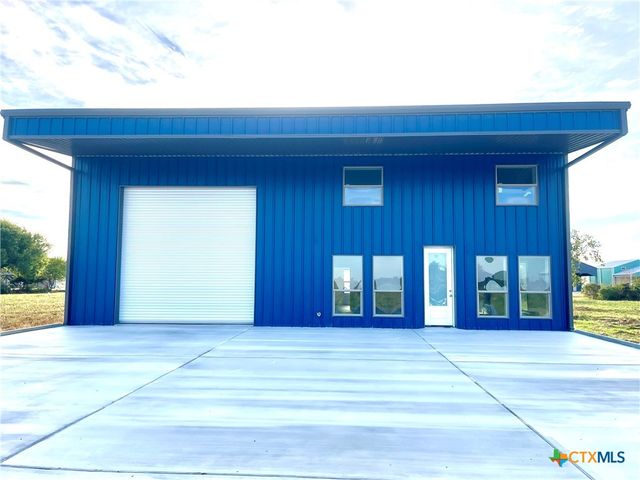 29 Carrie Street, Port O'connor, TX 77982