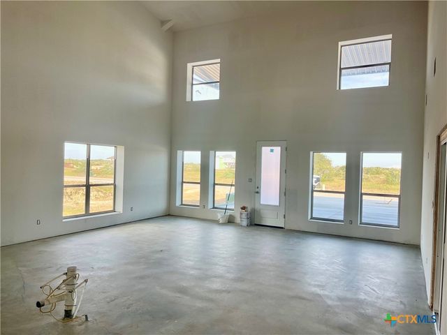 29 Carrie Street, Port O'connor, TX 77982