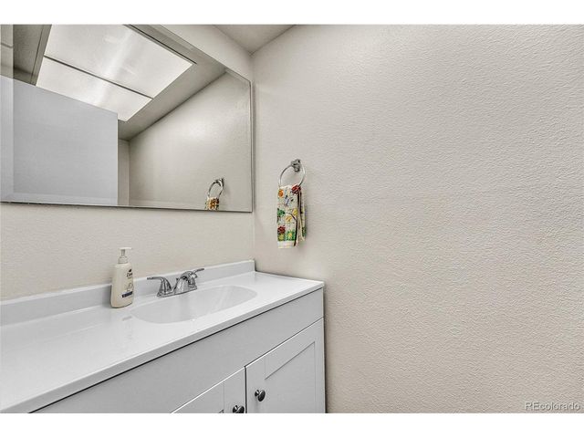 9276 E Nassau Ave, Denver, CO 80237