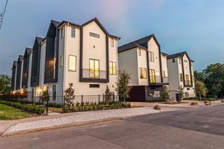 3308 Birmingham Avenue 15, Dallas, TX 75210