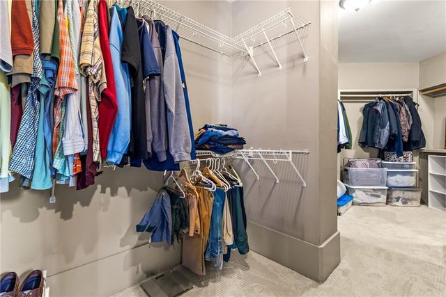 215 Berry Hill Lane, Tyrone, GA 30290