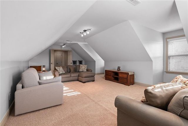 215 Berry Hill Lane, Tyrone, GA 30290