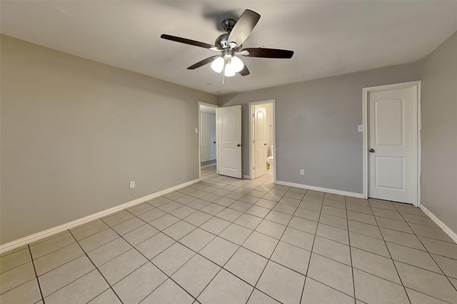 18106 Navajo Trail Drive, Spring, TX 77388