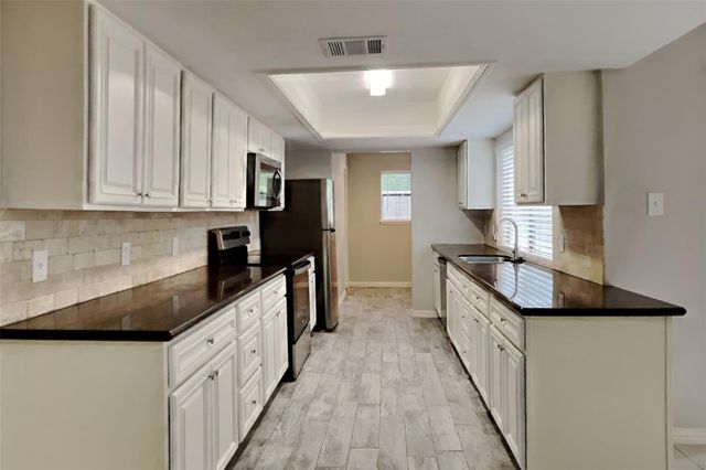 18106 Navajo Trail Drive, Spring, TX 77388