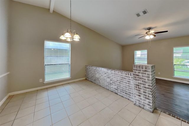 18106 Navajo Trail Drive, Spring, TX 77388