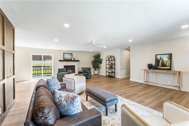 205 Big Tree Drive, Bentonville, AR 72712