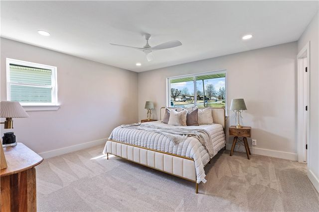 205 Big Tree Drive, Bentonville, AR 72712