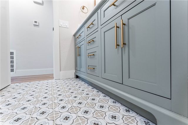 205 Big Tree Drive, Bentonville, AR 72712