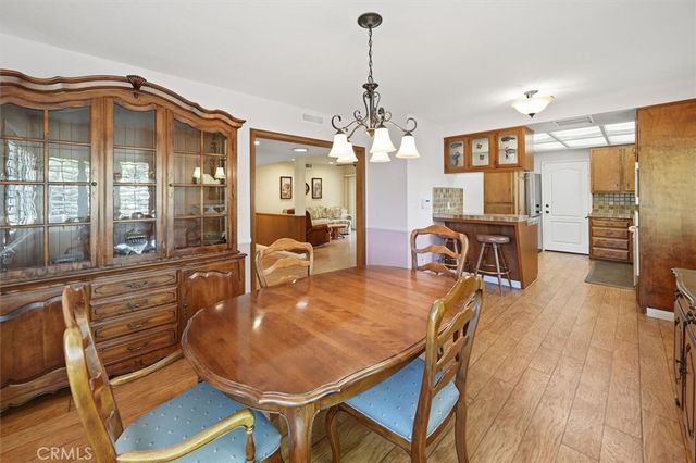 25085 Highspring, Newhall, CA 91321