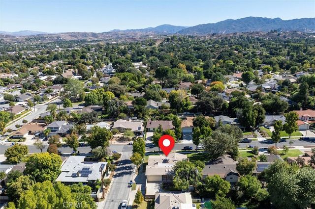25085 Highspring, Newhall, CA 91321