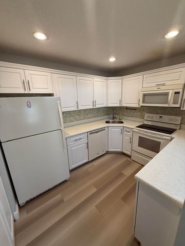 501 Shady Pine Way C2, Greenacres, FL 33415