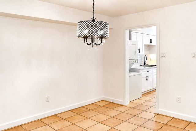 2744 Briarhurst Drive 31, Houston, TX 77057