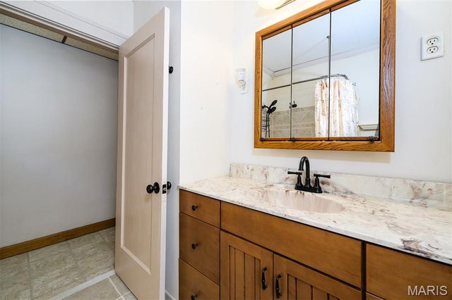4932 Lisette Avenue, St Louis, MO 63109