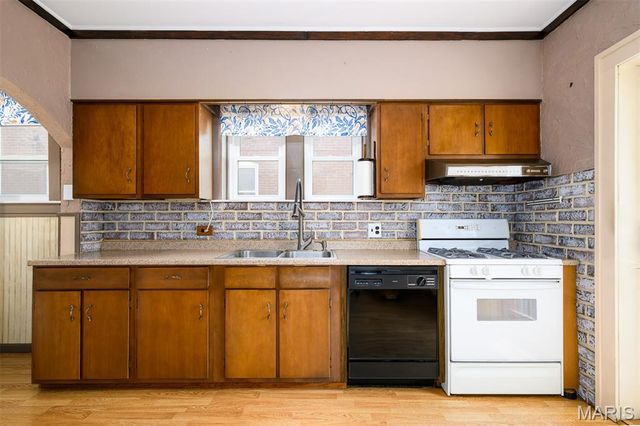 4932 Lisette Avenue, St Louis, MO 63109