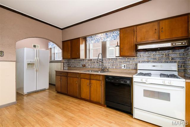 4932 Lisette Avenue, St Louis, MO 63109