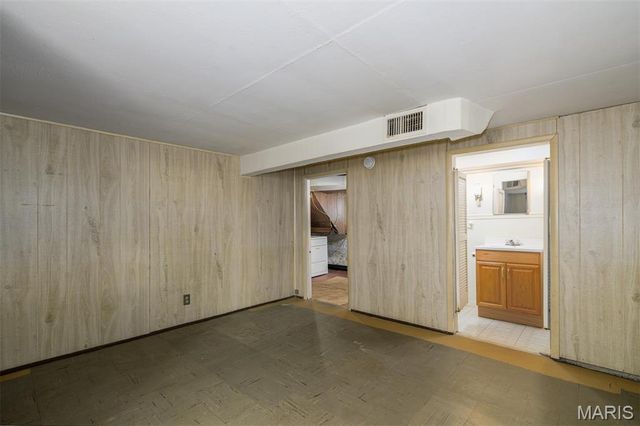 4932 Lisette Avenue, St Louis, MO 63109