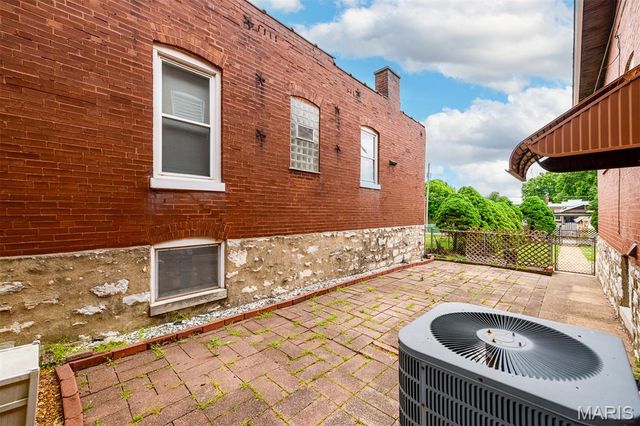4932 Lisette Avenue, St Louis, MO 63109