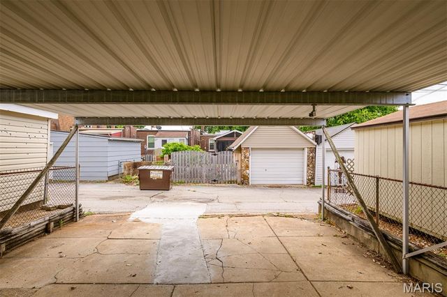4932 Lisette Avenue, St Louis, MO 63109