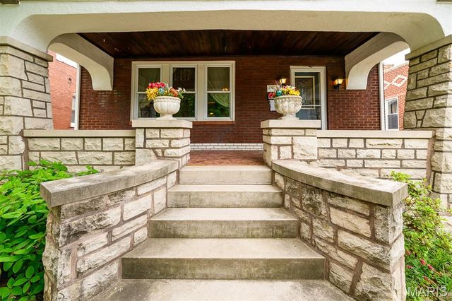 4932 Lisette Avenue, St Louis, MO 63109