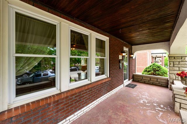 4932 Lisette Avenue, St Louis, MO 63109