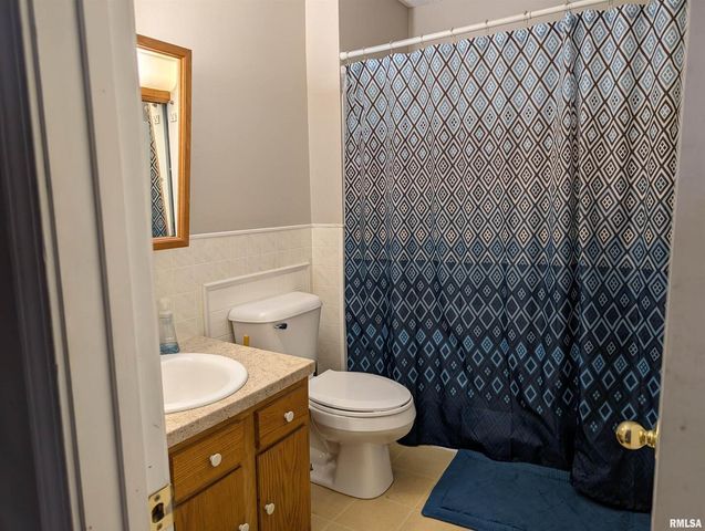 21 MANOR Drive, Park View, IA 52748