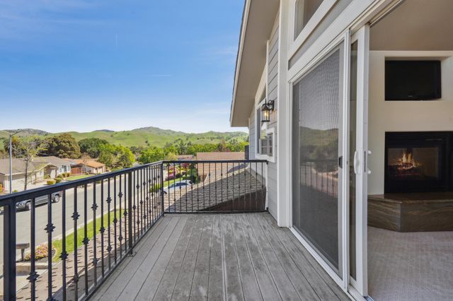 367 Mt Washington Way, Clayton, CA 94517