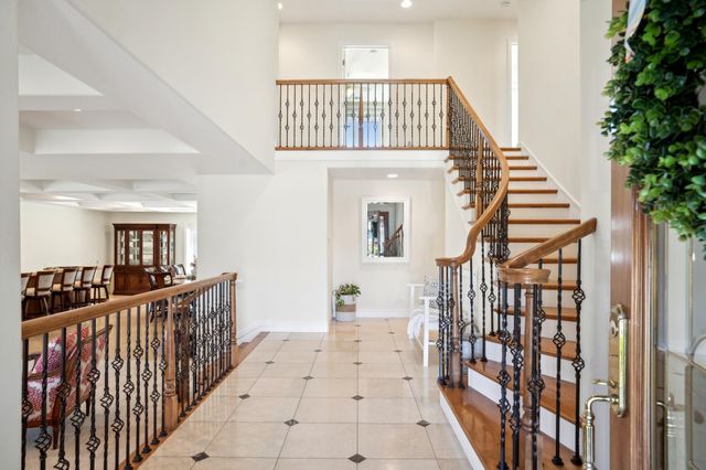 367 Mt Washington Way, Clayton, CA 94517