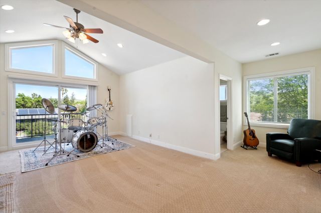367 Mt Washington Way, Clayton, CA 94517