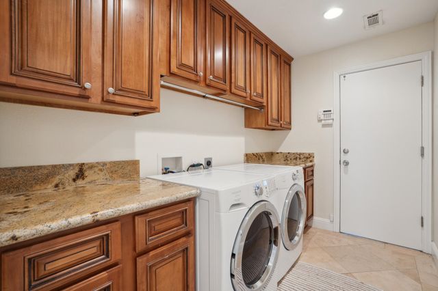 367 Mt Washington Way, Clayton, CA 94517