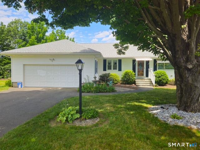 25 Baldwin Drive, Bristol, CT 06010