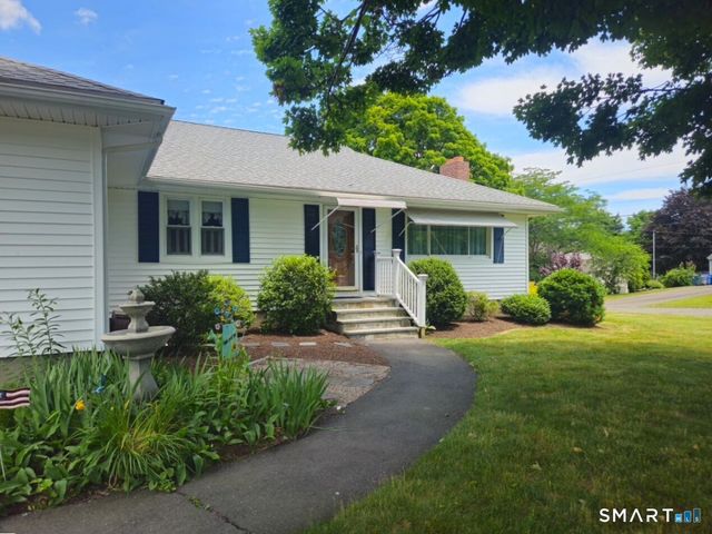 25 Baldwin Drive, Bristol, CT 06010