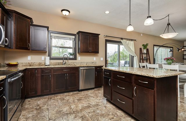 4533 NW 167th Street, Clive, IA 50325