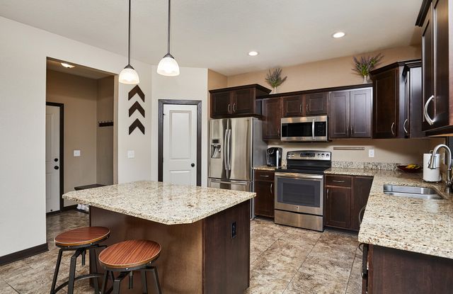 4533 NW 167th Street, Clive, IA 50325