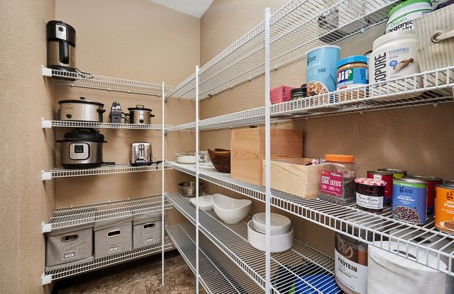 4533 NW 167th Street, Clive, IA 50325